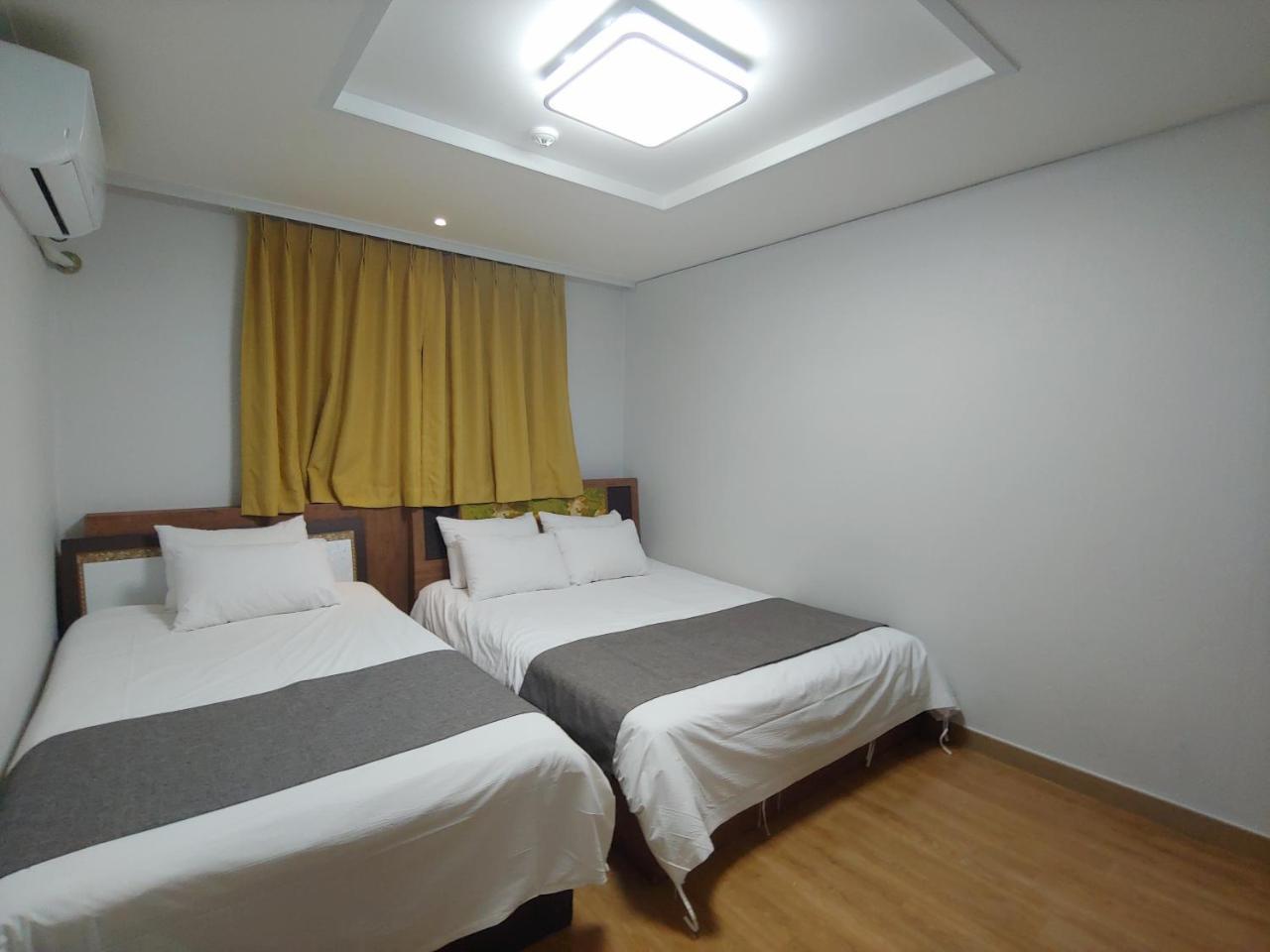 Gallery Hotel Bnb Jeju Bagian luar foto