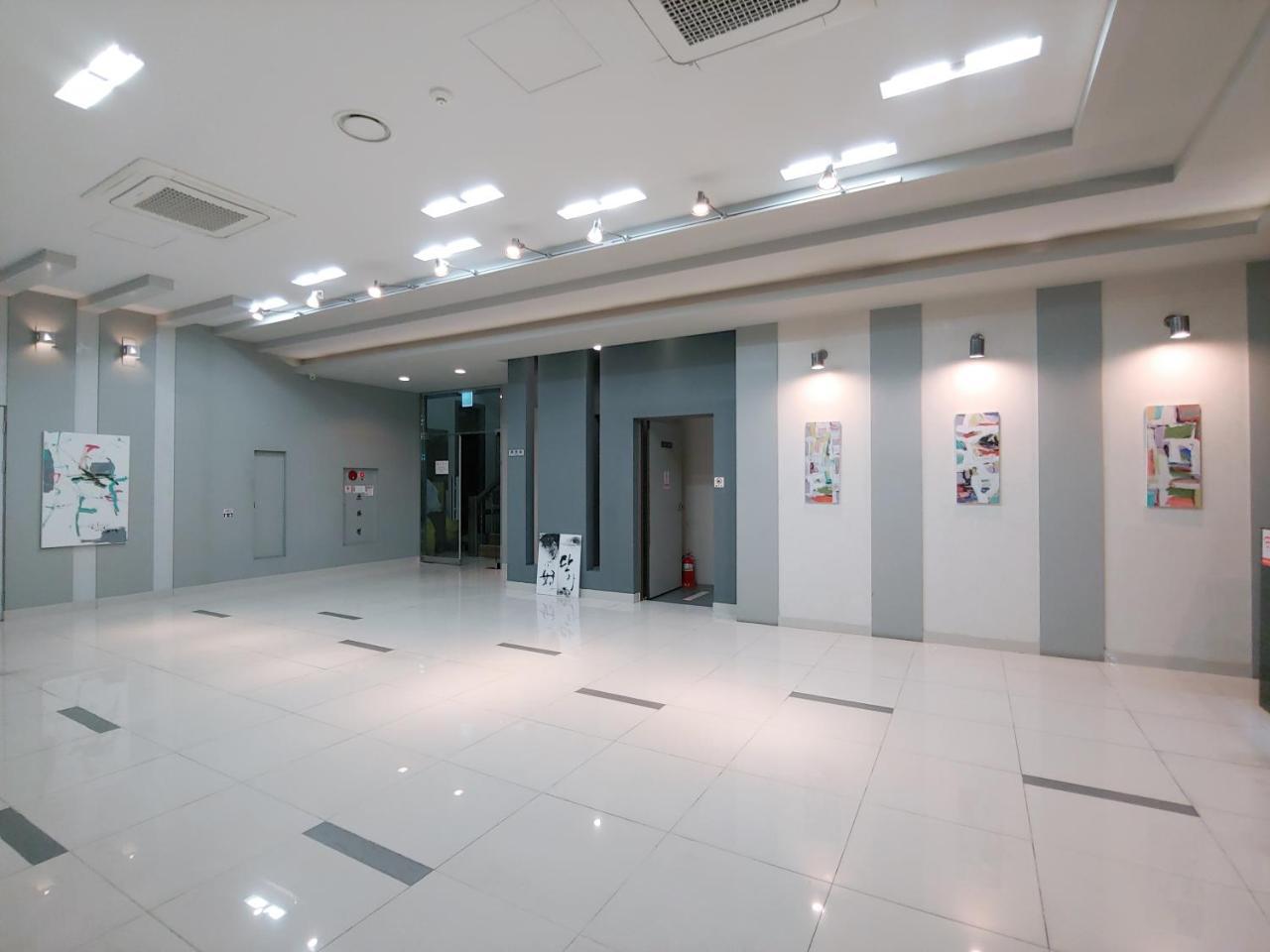 Gallery Hotel Bnb Jeju Bagian luar foto