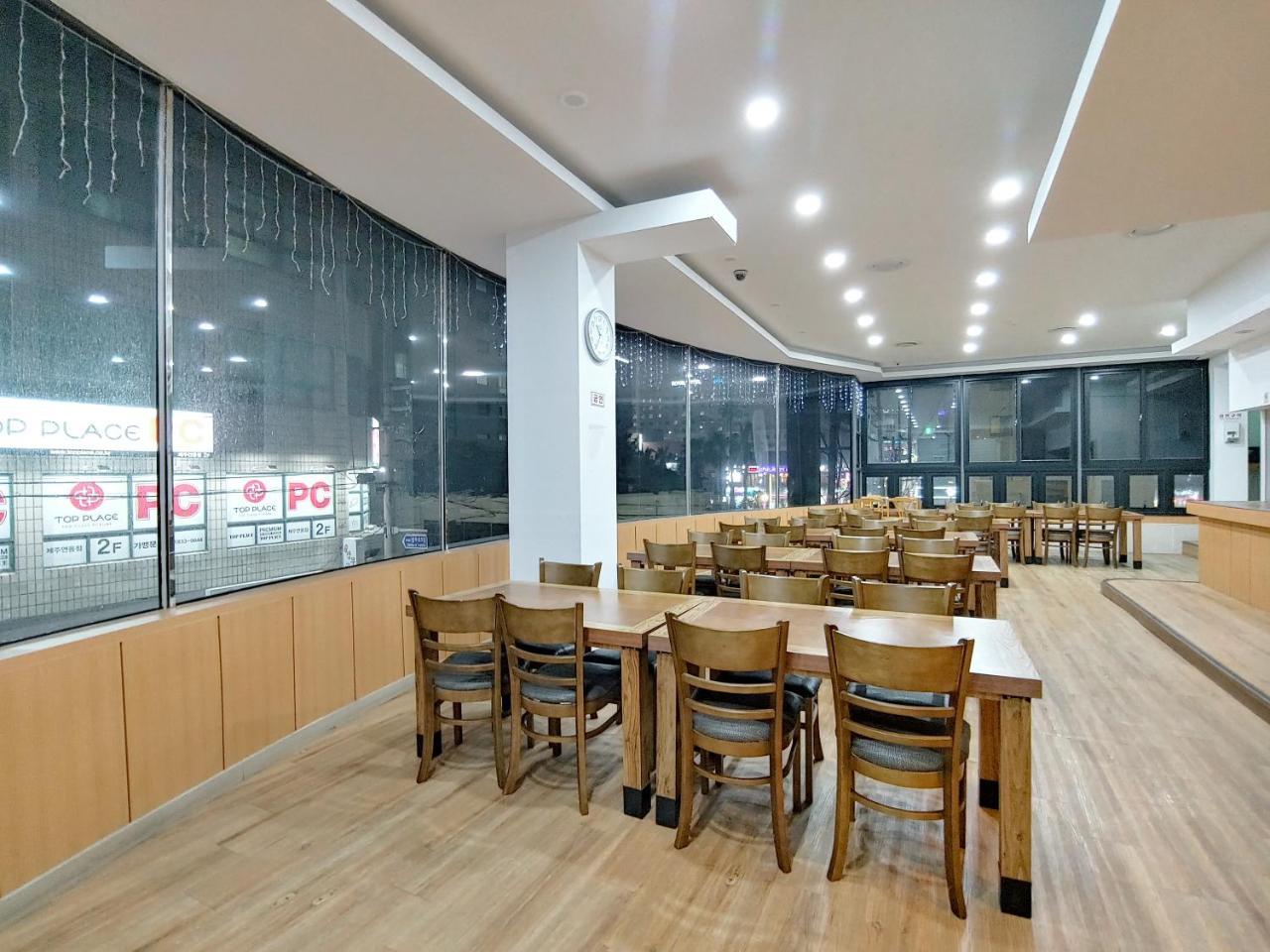 Gallery Hotel Bnb Jeju Bagian luar foto