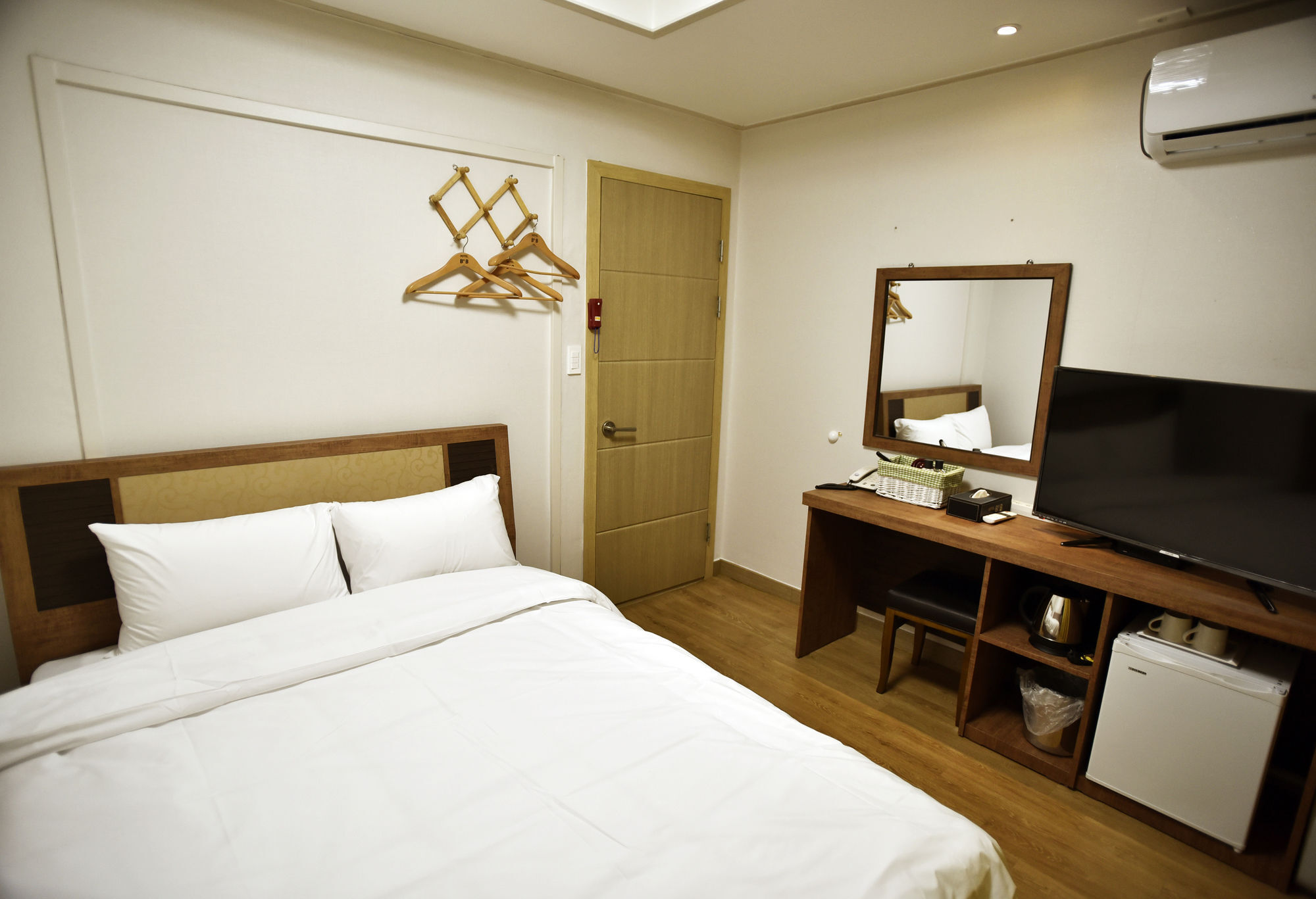 Gallery Hotel Bnb Jeju Bagian luar foto